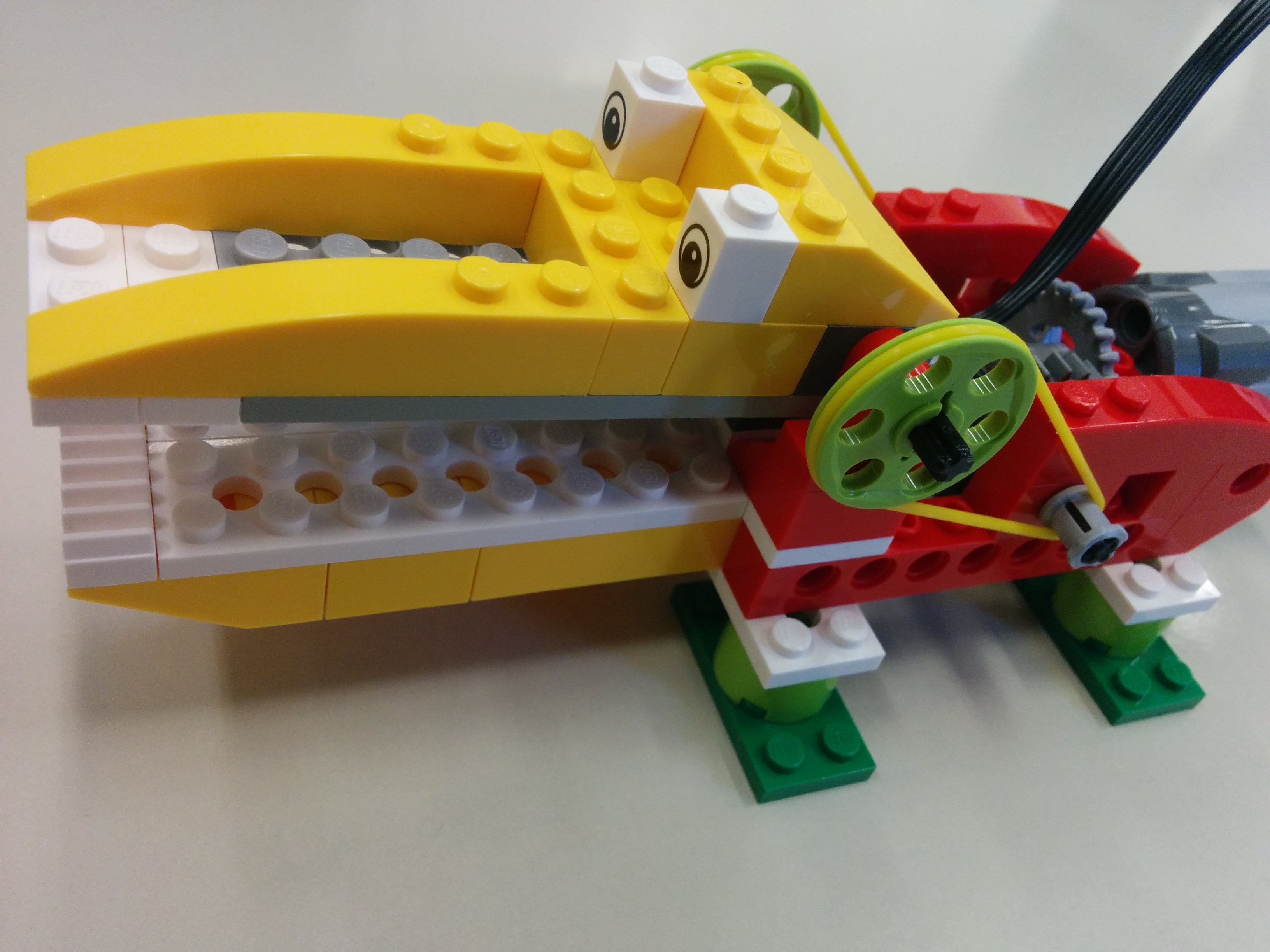Montaje de caimán con Lego WeDo